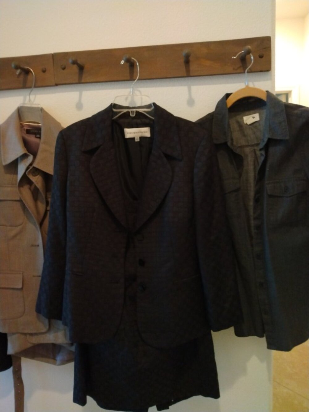 professional clothing bundle as pictured. all are for size 6 - 8